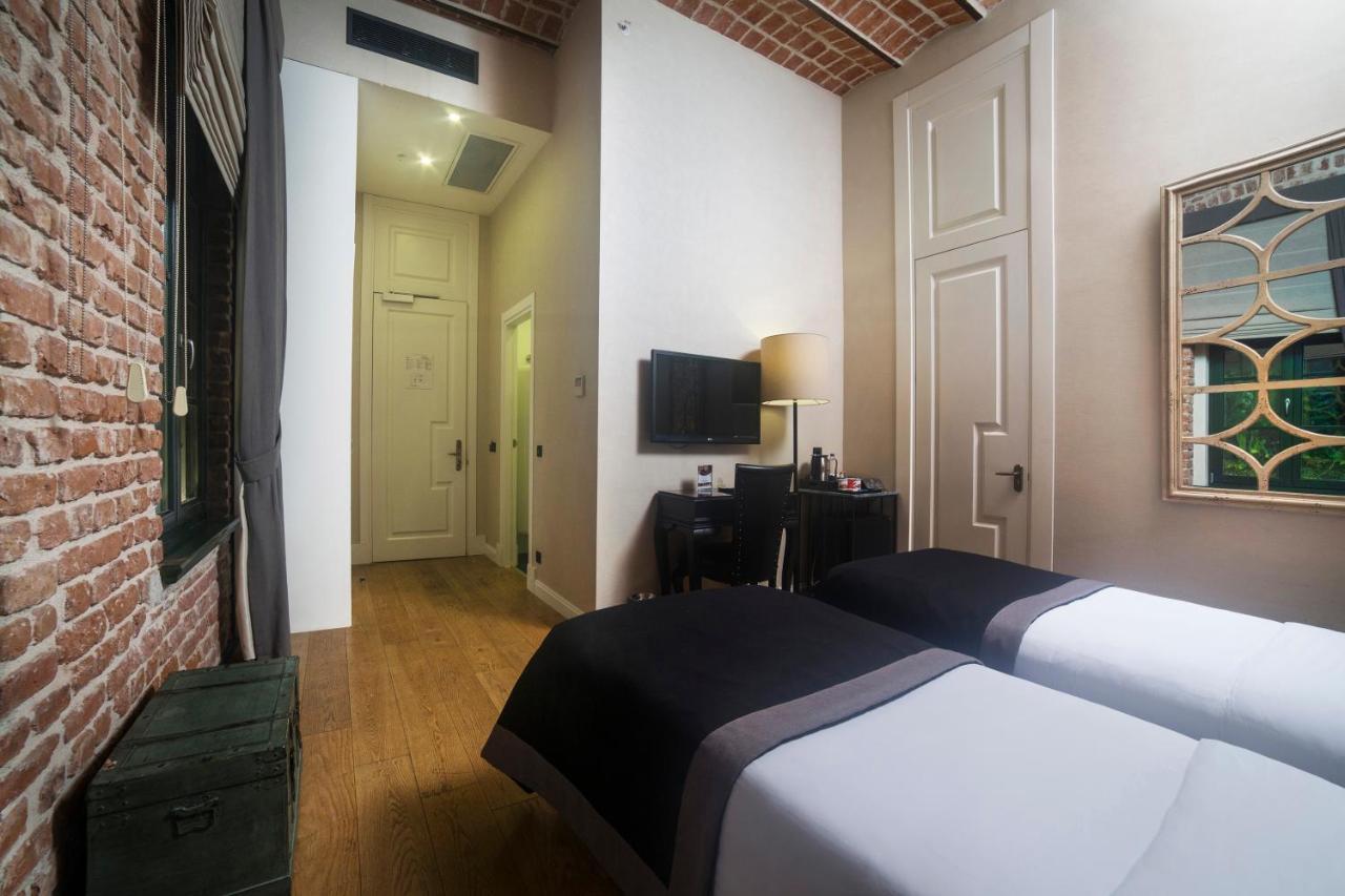 Regie Ottoman Istanbul - Special Category Hotel Buitenkant foto A room at the hotel